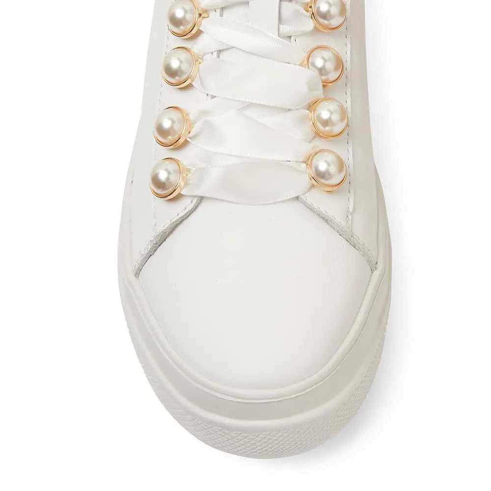Bant Sneaker in White Leather
