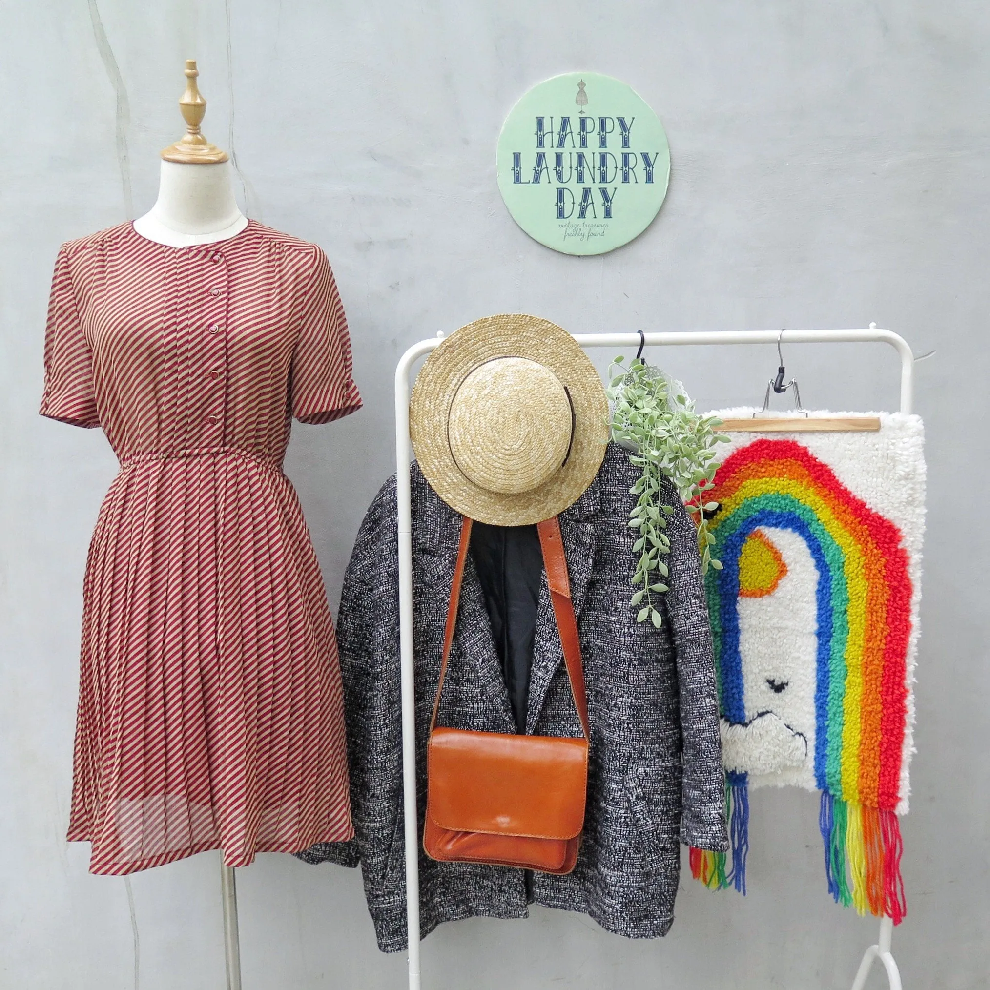 Christmas Cranberry | Vintage 1950s 1960s Candy cane stripes Day dress