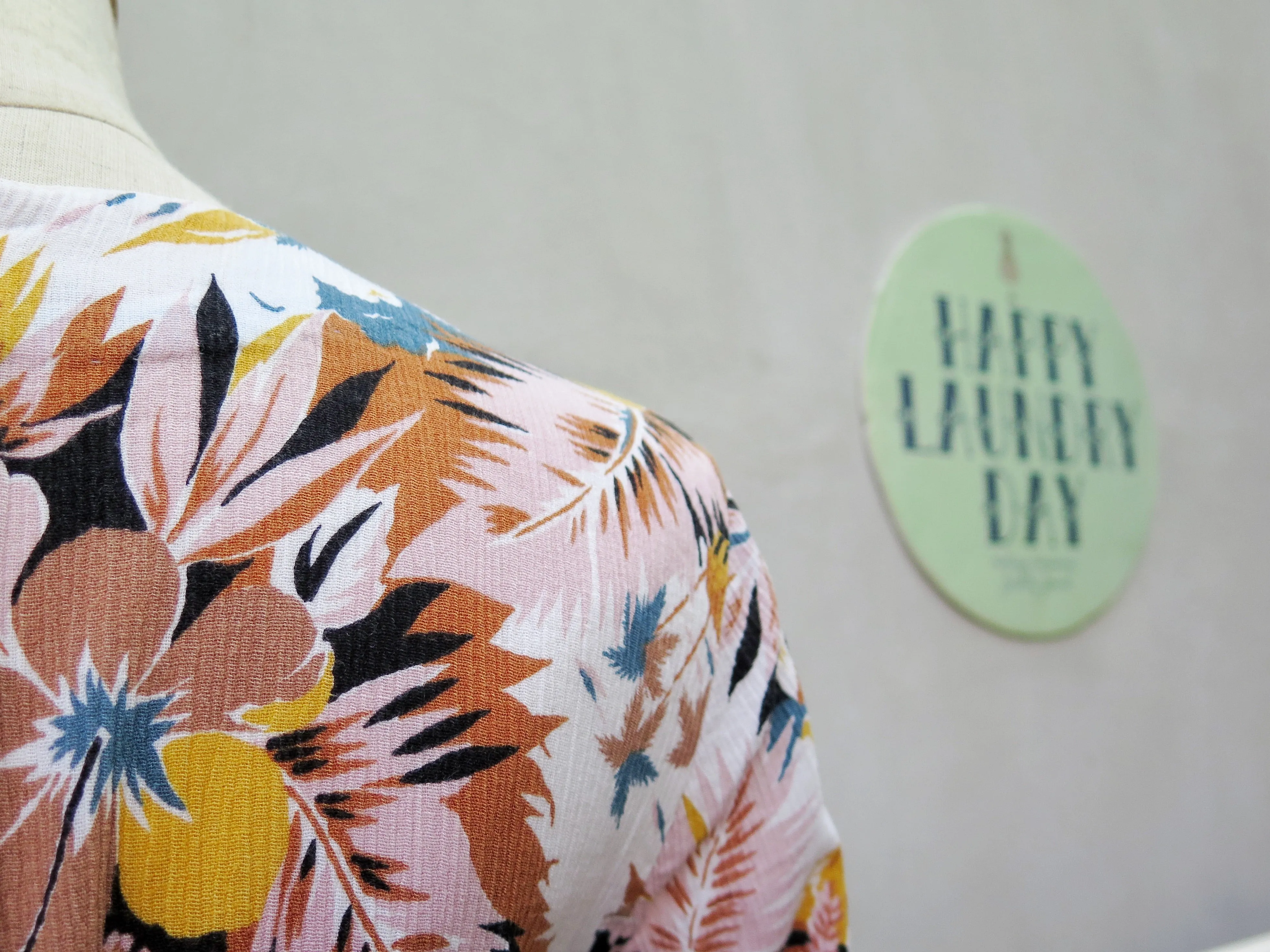 Fairy Lights | Vintage 1960s 1970s Pink base floral tropical print crinkle cotton dress