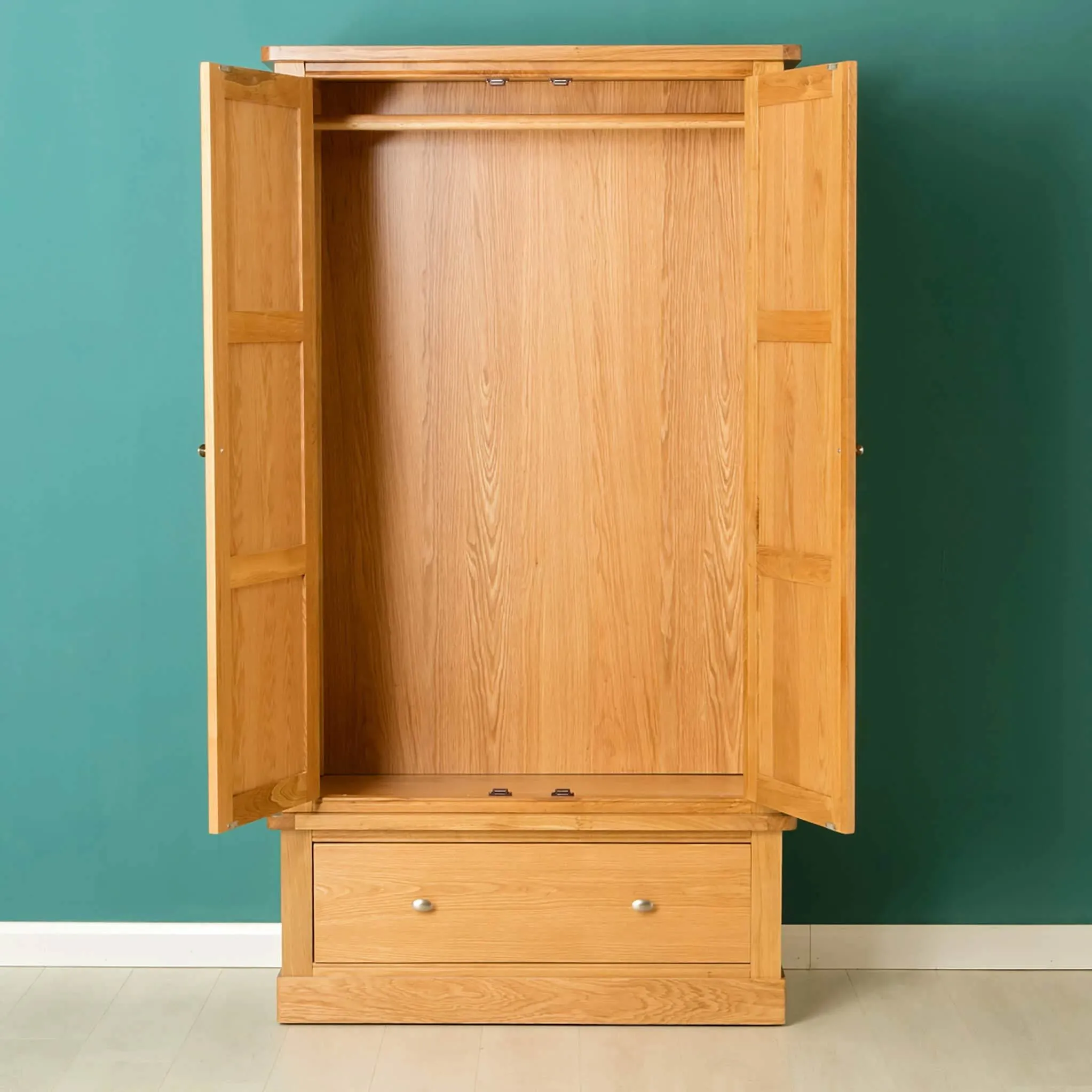 Hampshire Oak Double Wardrobe