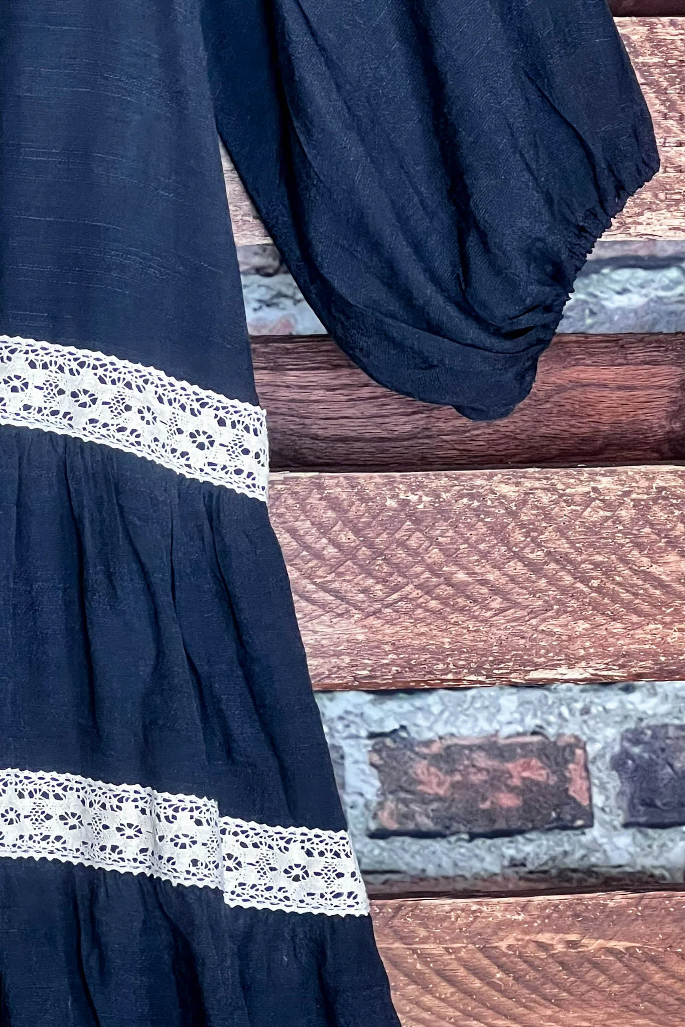 MOMENTS OF JOY BLACK SWING COMFY DRESS