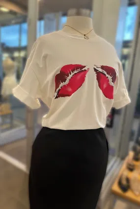 Oversized Kisses Tee