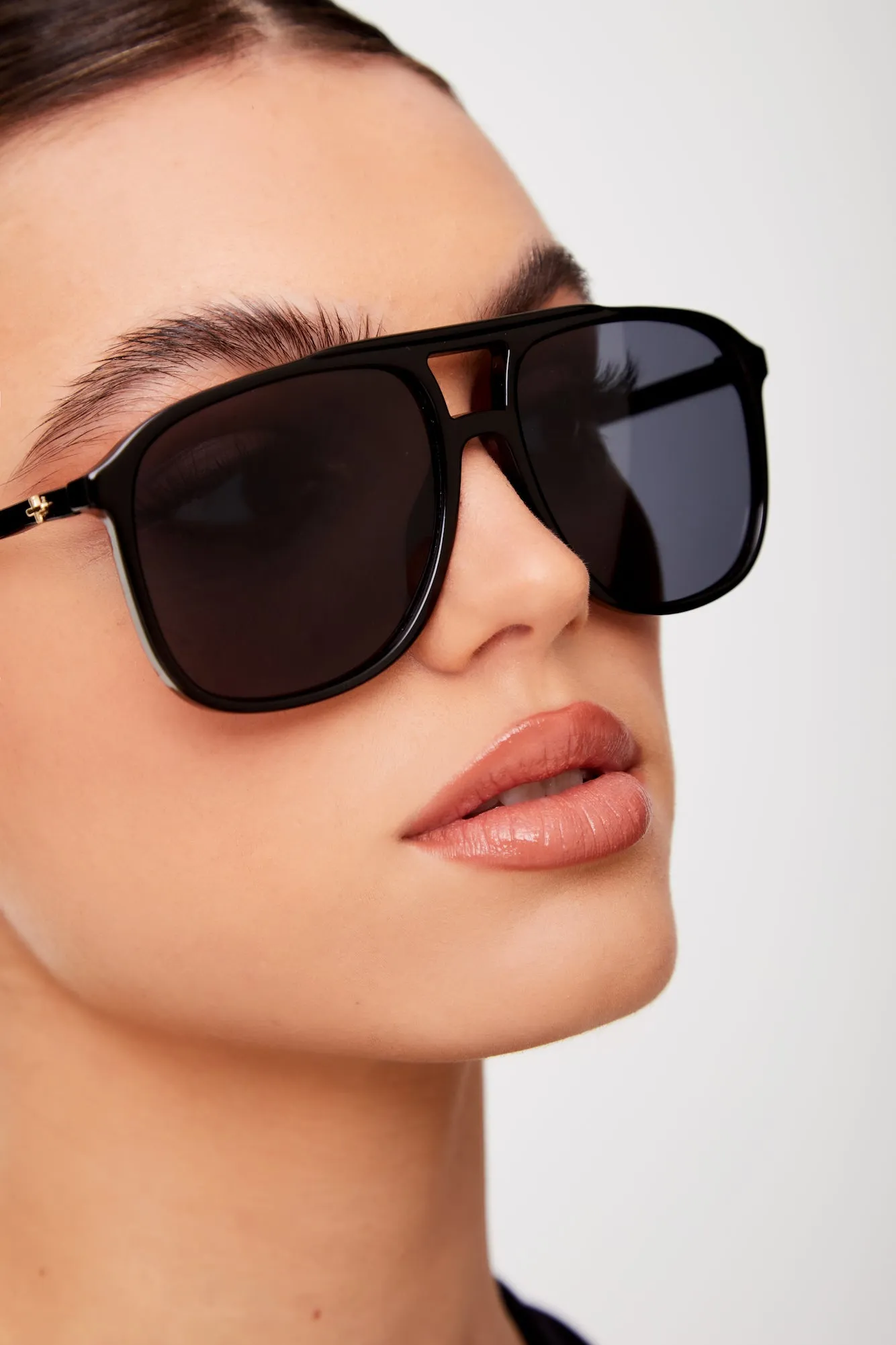 PETA   JAIN Elle Sunglasses Black