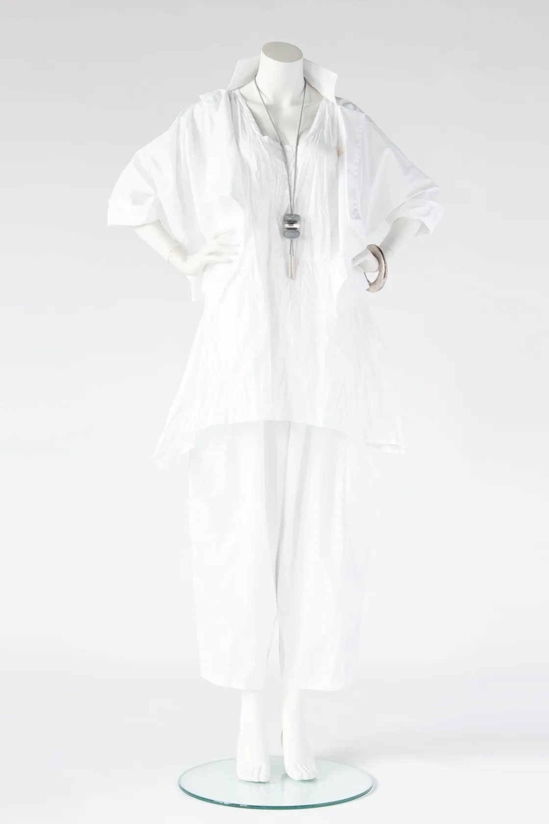 Sora Top in White Carnaby