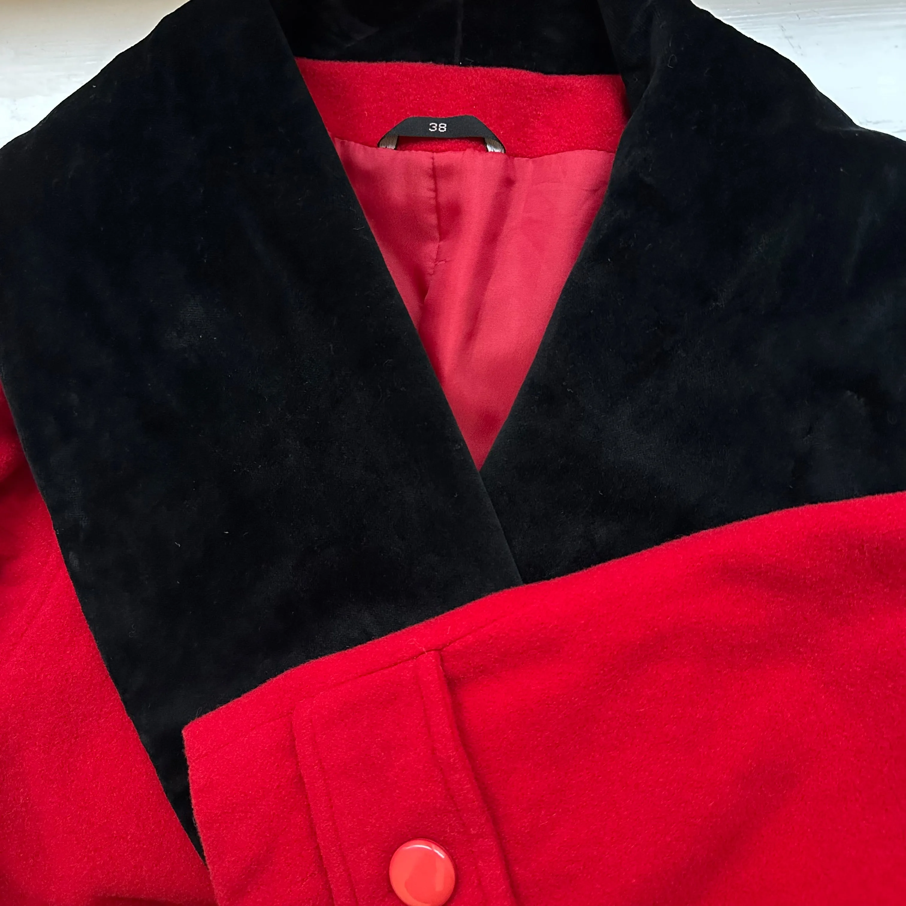 Vintage Red Wool Statement Coat - size M