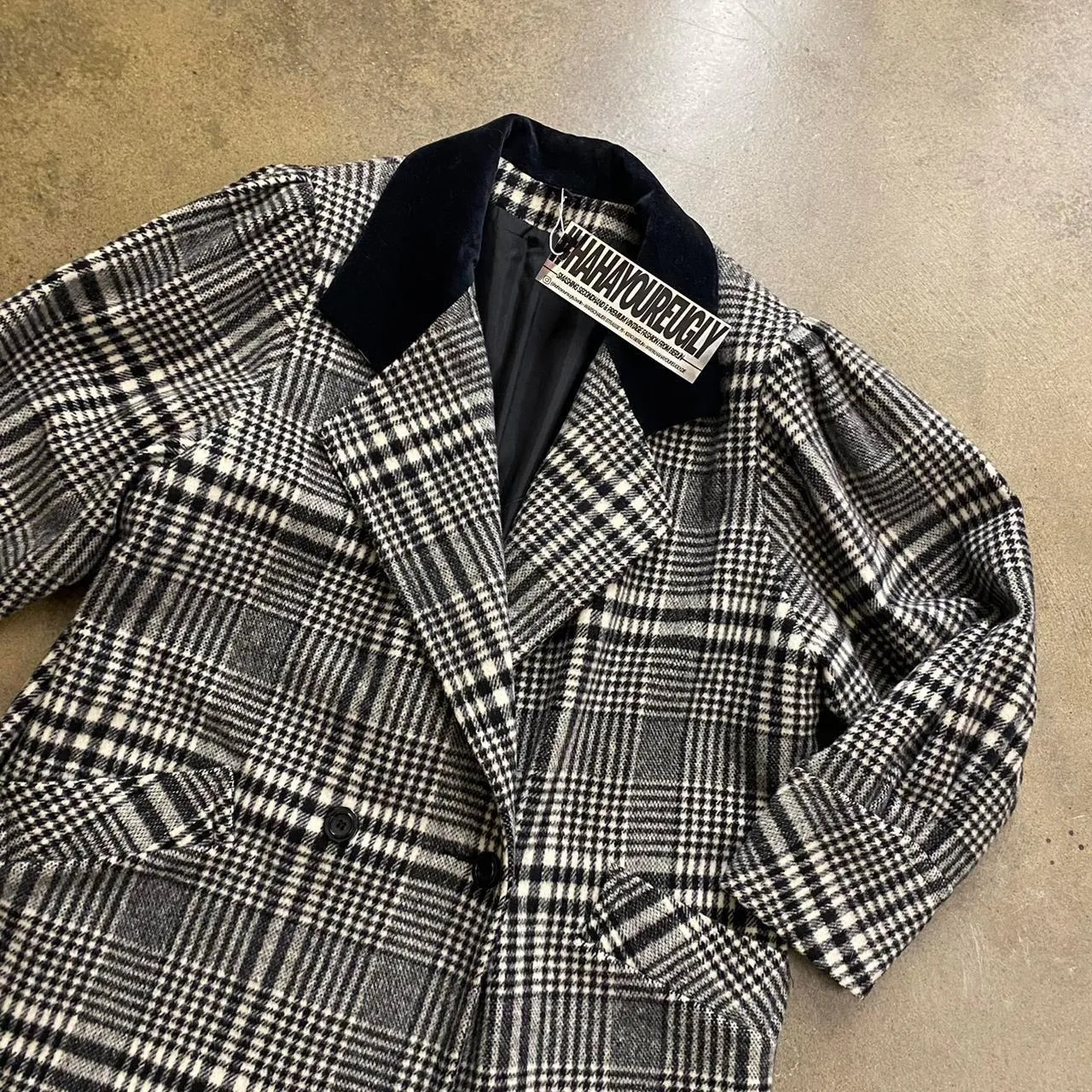 Vintage Women's Outerwear Tartan Check Wool Coat Gray Black Size Medium Streetwear Long Sleeve