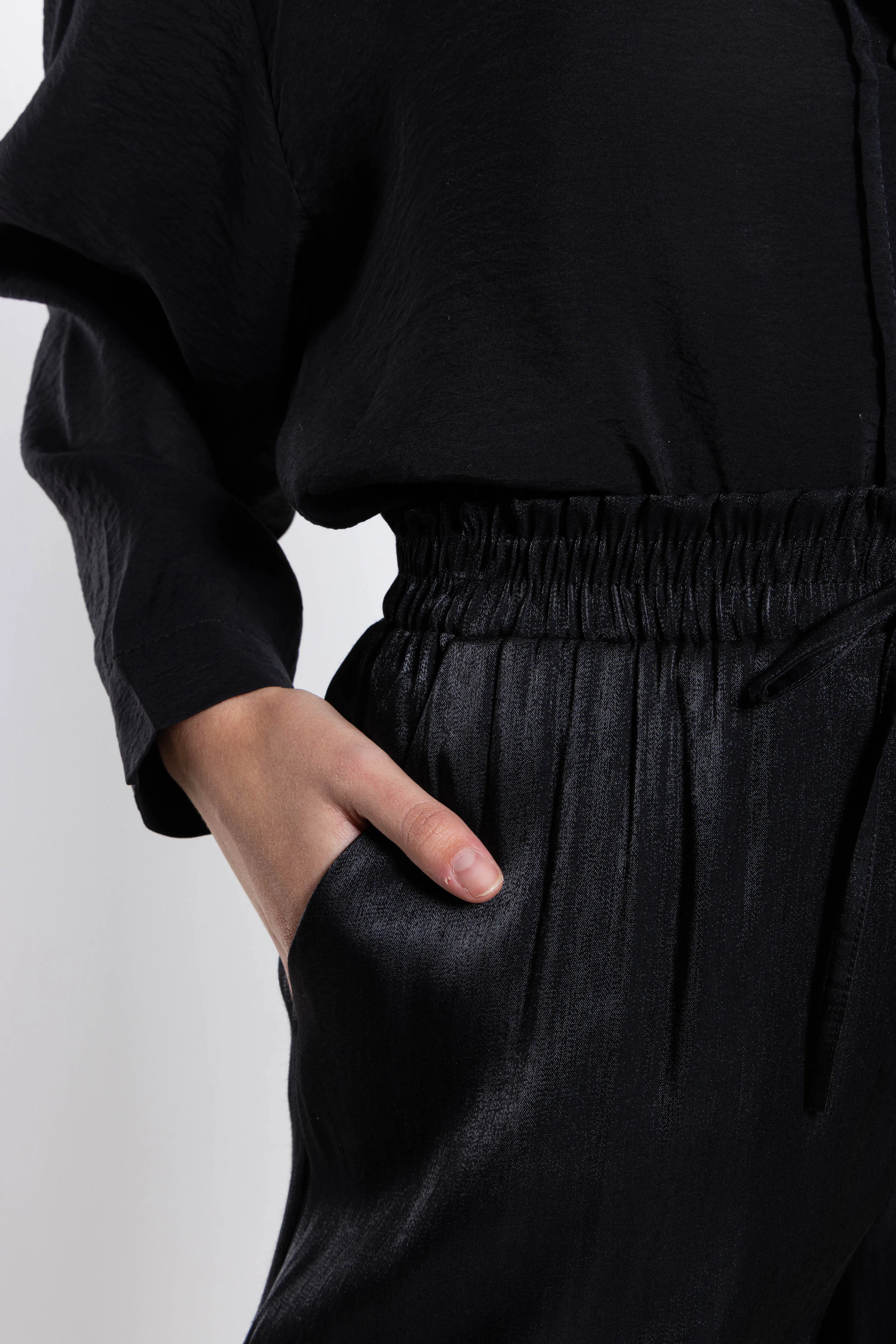 WIDE-LEG SATIN TROUSERS