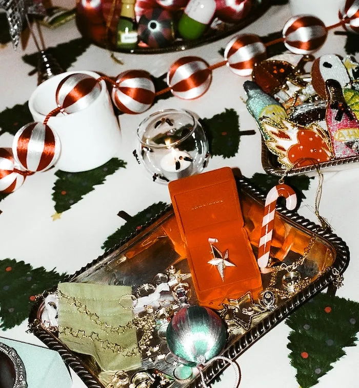Winter Berries Tea Light Holder
