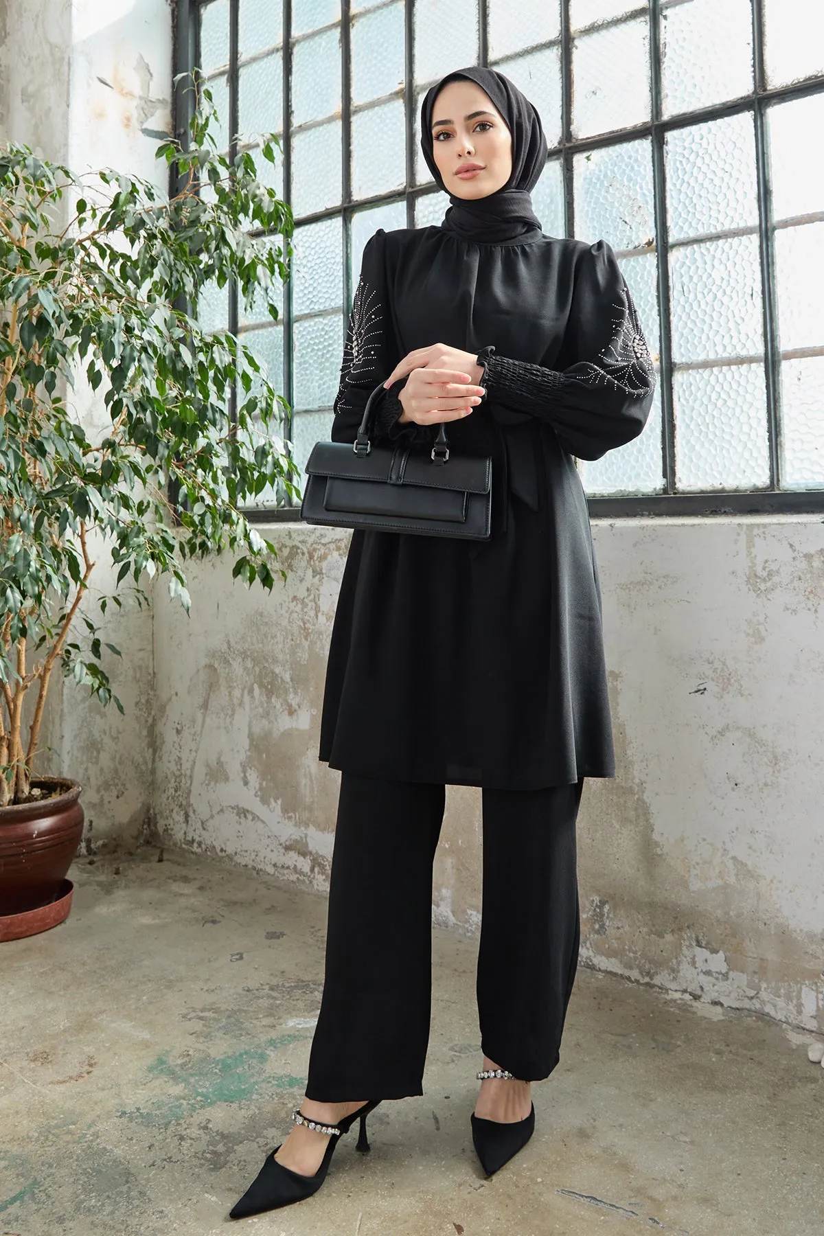ZRF Women Stone-Embroidered Sleeve Set - Black - Evansville