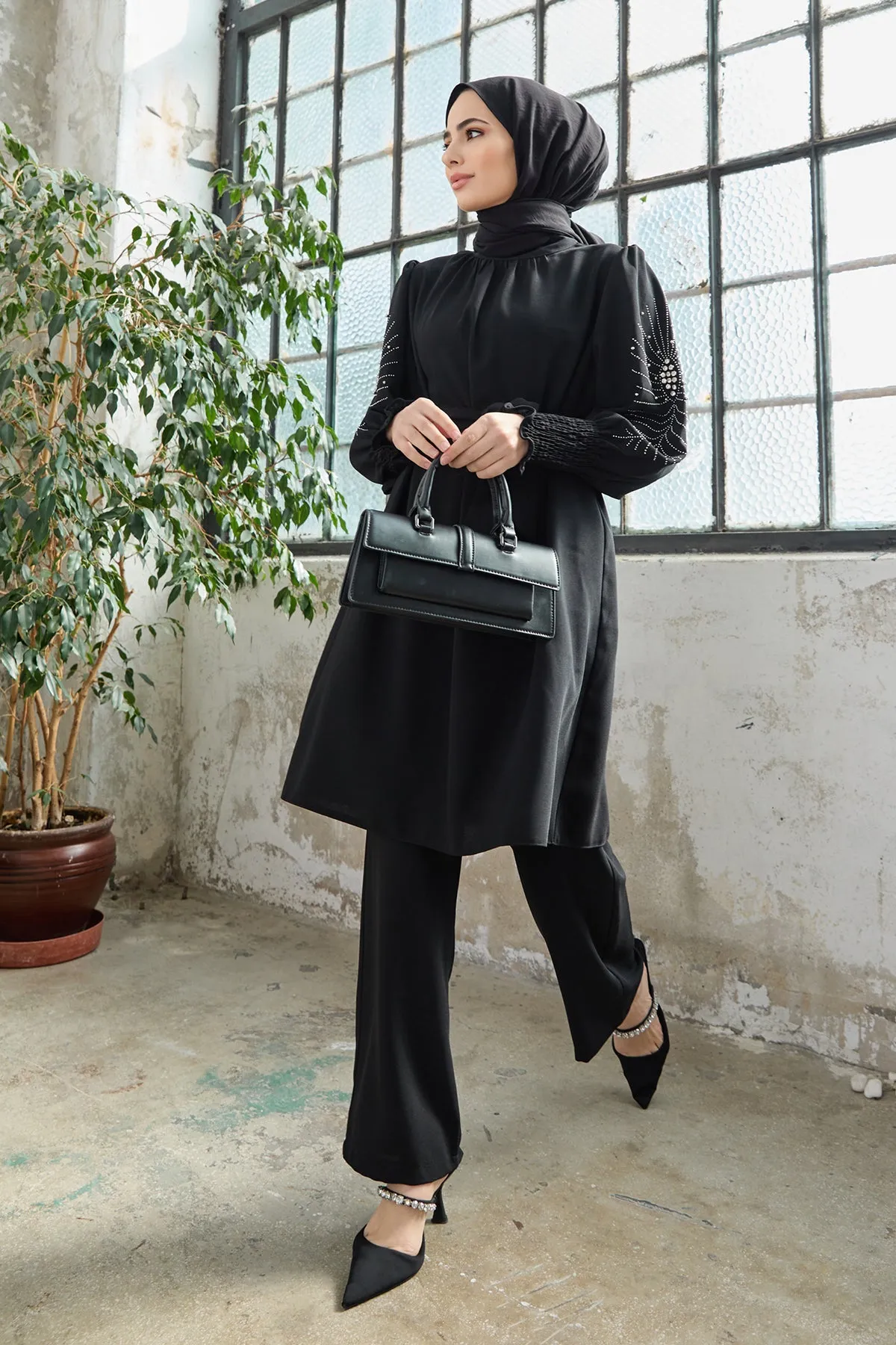 ZRF Women Stone-Embroidered Sleeve Set - Black - Evansville